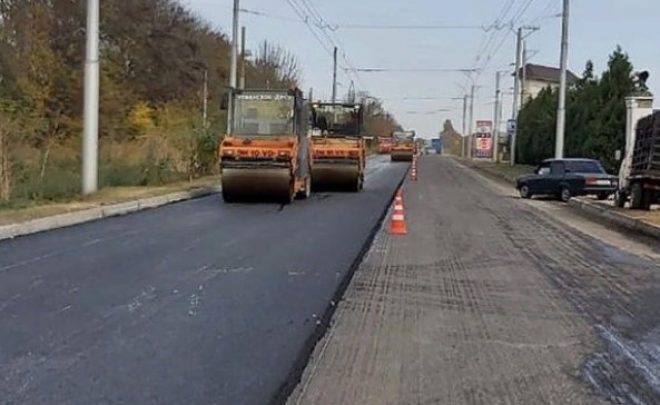 Продолжаются работы по обновлению покрытия дороги Нальчик-Нарткала