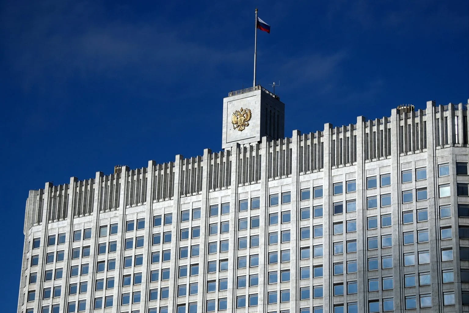 Правительство продлило действие мер соцподдержки для медицинских работников, оказывающих помощь участникам специальной военной операции