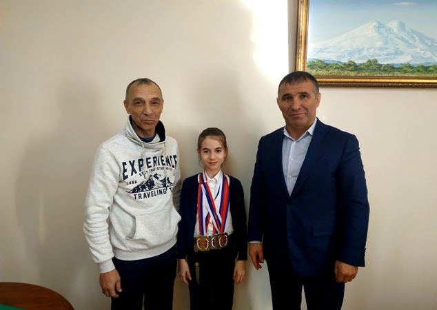 Заместитель министра спорта КБР встретился с победительницей и призером первенства РФ по традиционному ушу