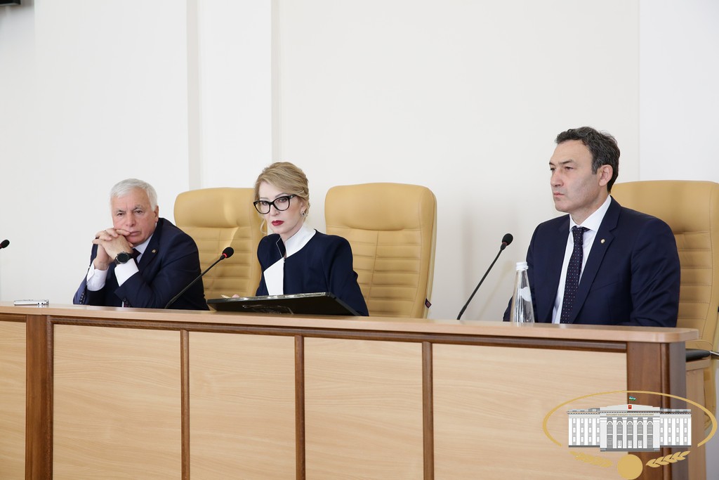 Бюджет на ближайшую трёхлетку утверждён на заключительном заседании осенней сессии