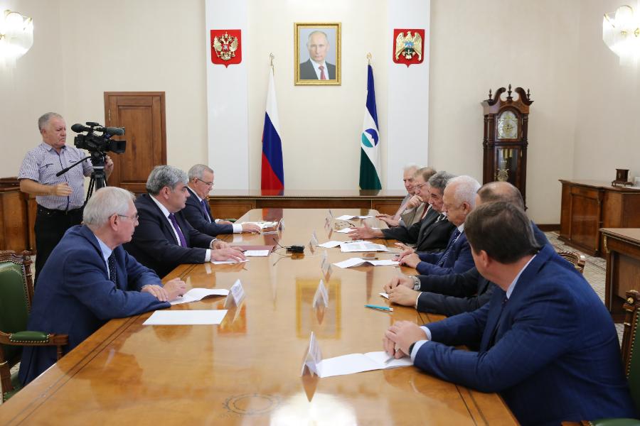 Рабочая встреча с лидерами региональных отделений политических партий