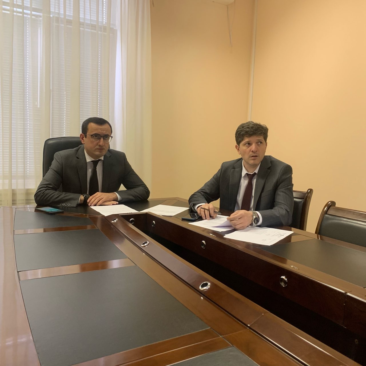 Сегодня представители Государственного комитета КБР по тарифам и жилищному надзору, приняли участие в совещания рабочей группы по совершенствованию контрольно-надзорной деятельности в Кабардино-Балкарской Республике.