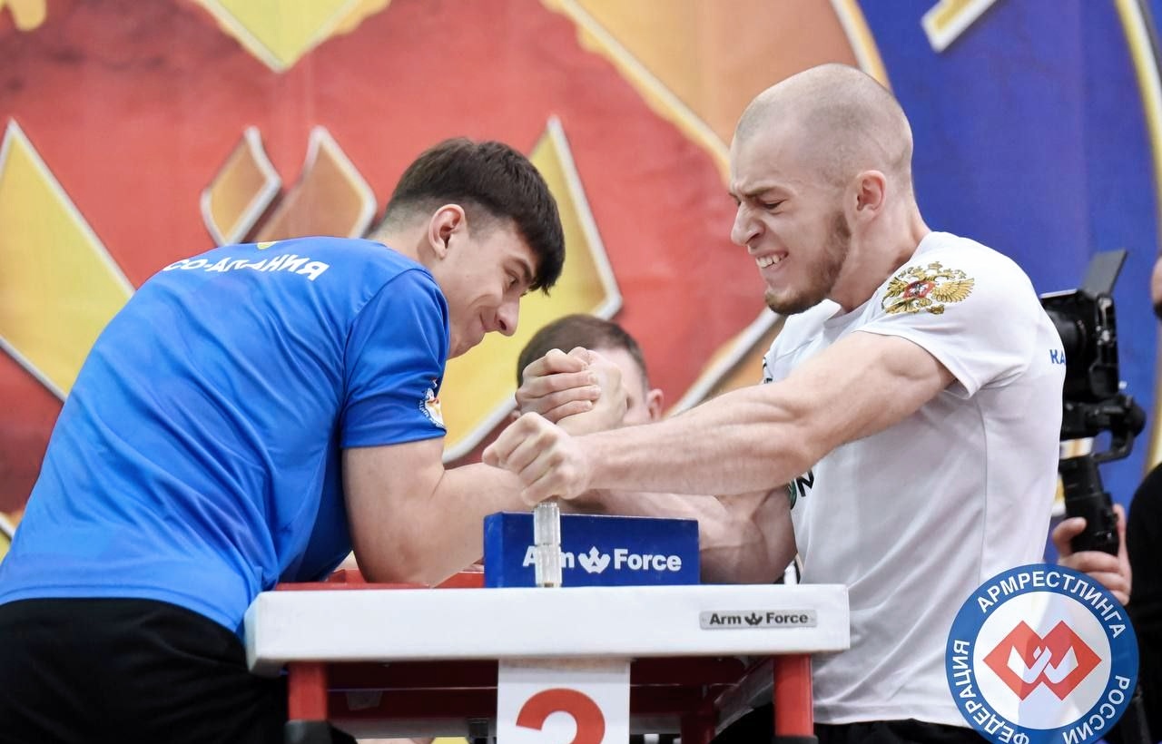 Армрестлеры КБР успешно выступили в Орле