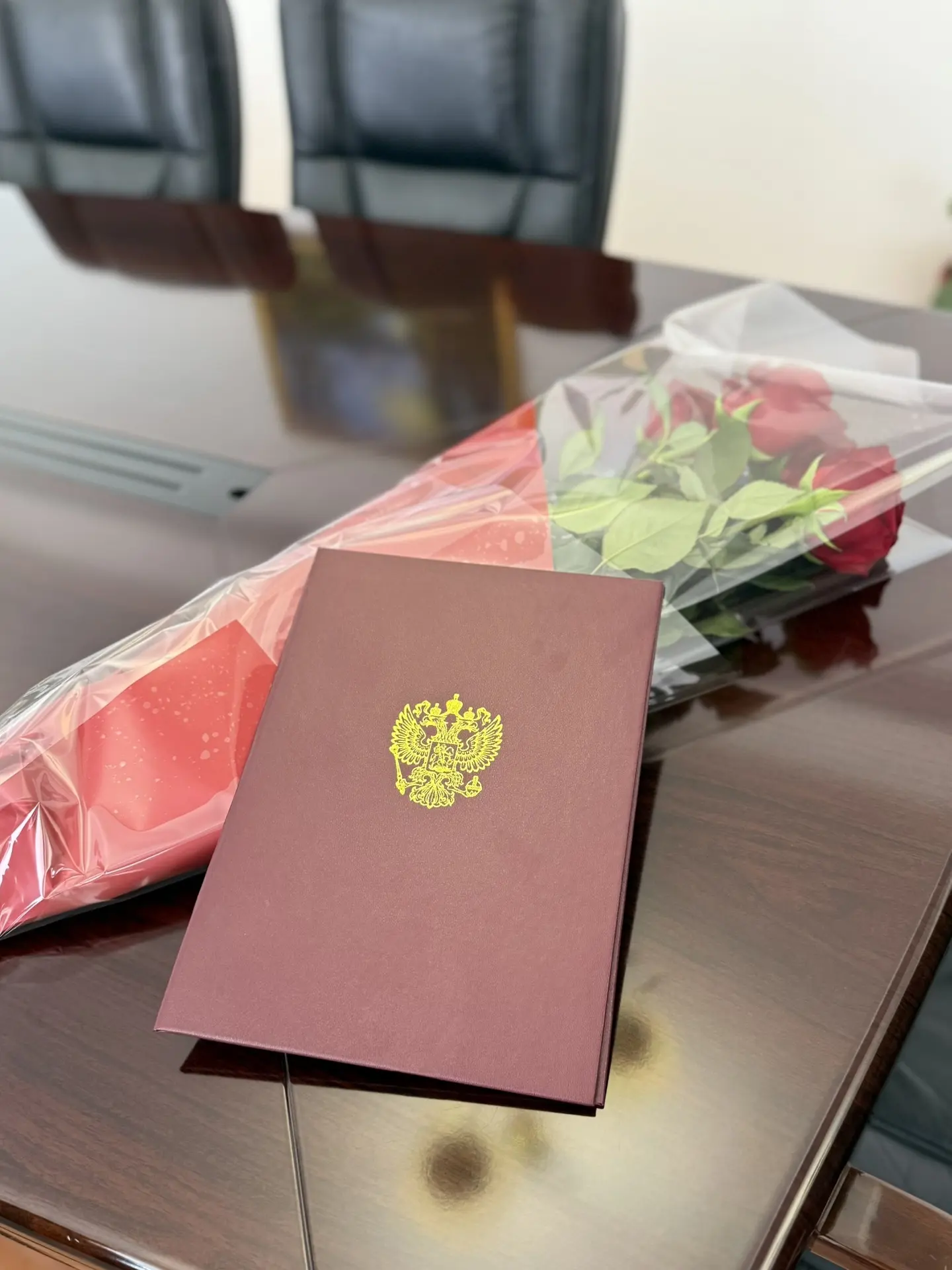 В Министерстве труда и социальной защиты Кабардино-Балкарской Республики состоялось вручение Почётных грамот Рескома профсоюза сотрудникам ведомства