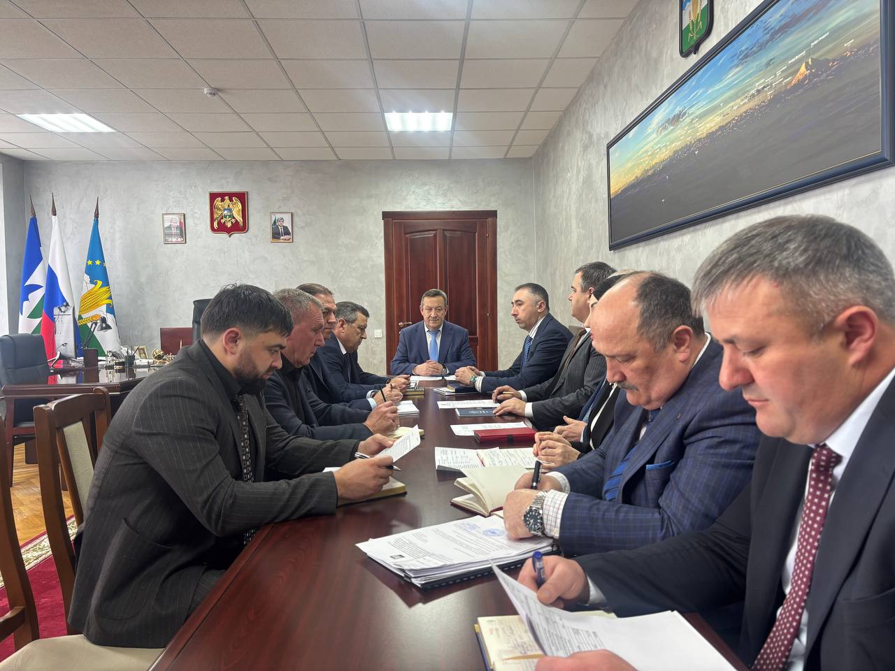 Муниципальный час в администрации района