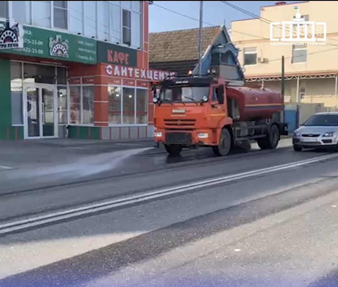 В Нальчике приступили к масштабной мойке улиц