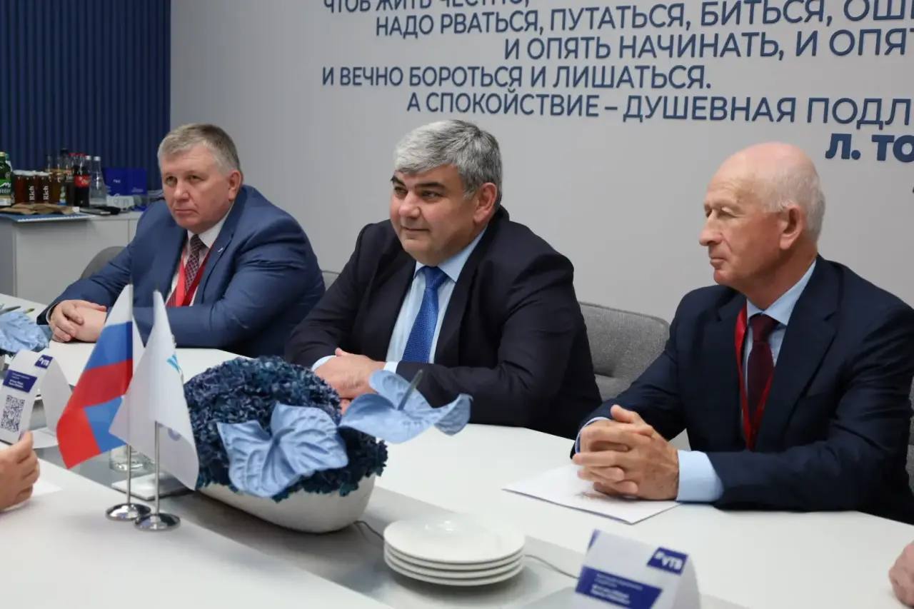 Делегация КБР под руководством Казбека Кокова завершила работу на ПМЭФ 2026