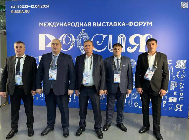 Глава местной администрации Черекского  муниципального района Алан Кульбаев вместе с главами администраций сельских поселений принимает участие в первом Всероссийском муниципальном форуме «Малая Родина— сила России», который стартовал в Москве на ВДНХ.