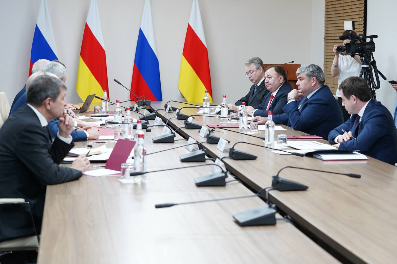 Глава КБР Казбек Коков принял участие в совещании по вопросам развития физической культуры и спорта на Северном Кавказе