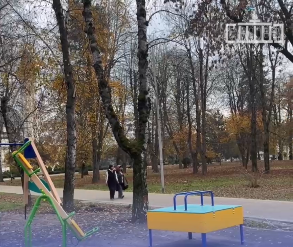 В Нальчике благоустраивают сквер Милиции
