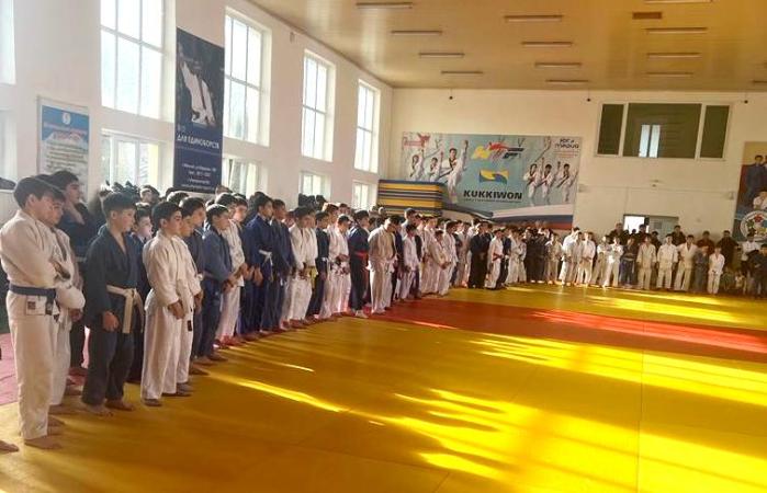 В Кенже прошел Республиканский турнир по дзюдо памяти Майсурадзе Альберта Леонидовича