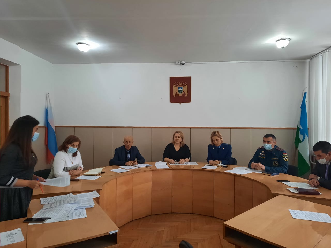 Комиссии по делам несовершеннолетних и защите их прав провела заседание