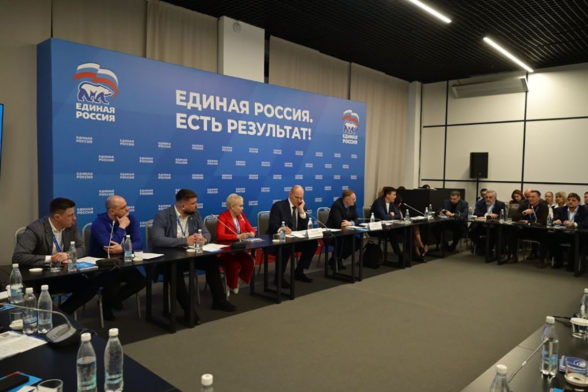 Внедрение единой системы поощрений за выполнение  нормативов ВФСК «Готов к труду и обороне» и учреждение нового социального статуса для активных семей