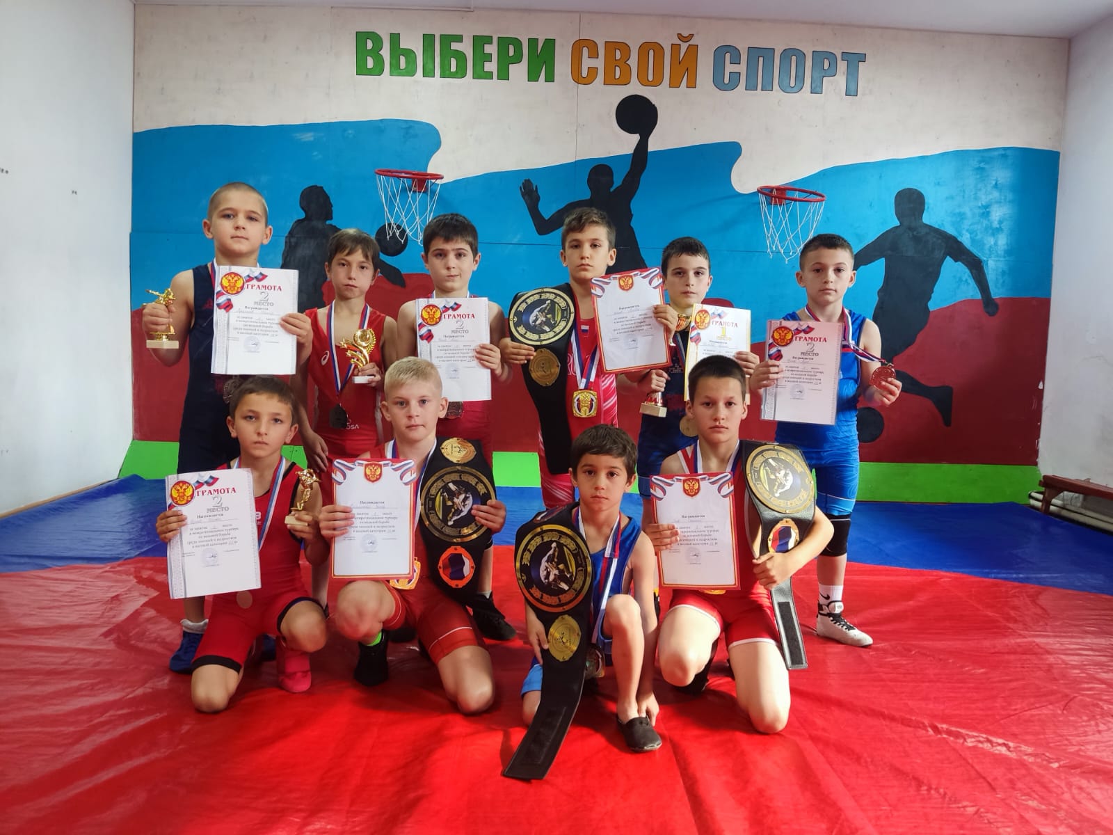 Спортсмены Прохладненского района - участники межрегионального борцовского форума «Наша сила в единстве и верности Отечеству»