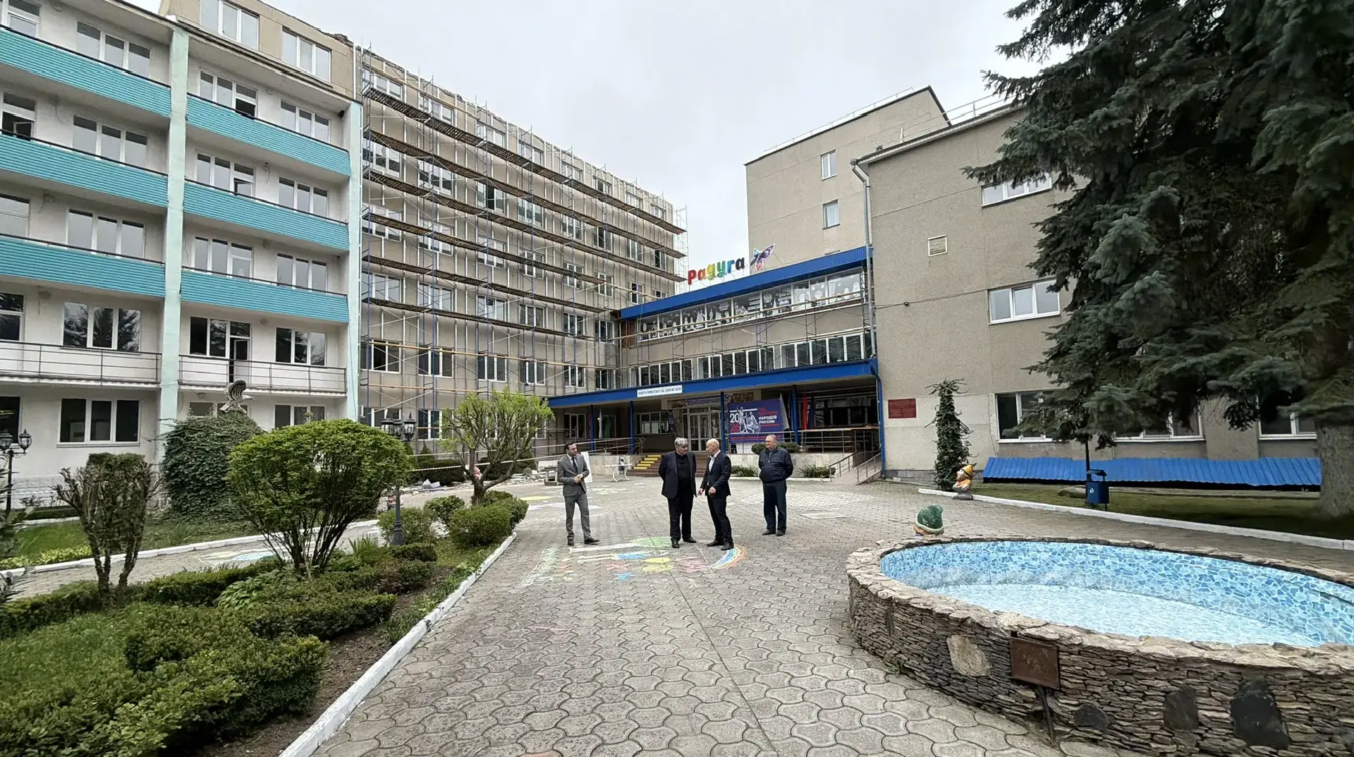 Проинспектировал ход масштабной реконструкции нашего уникального детского реабилитационного центра «Радуга»