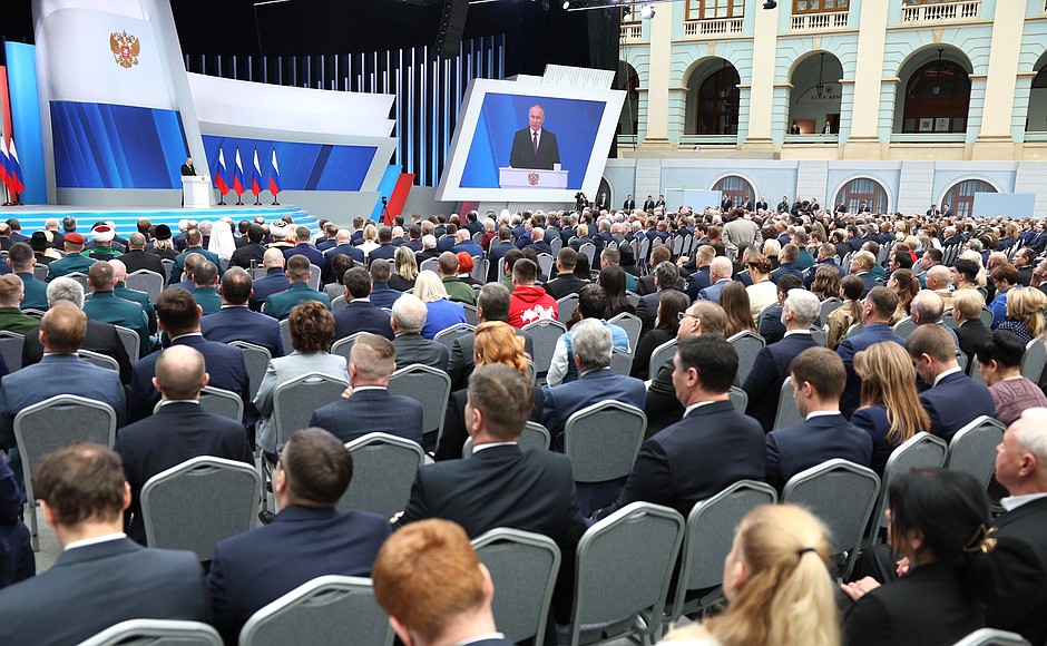Владимир Путин анонсировал запуск нового национального проекта «Кадры»