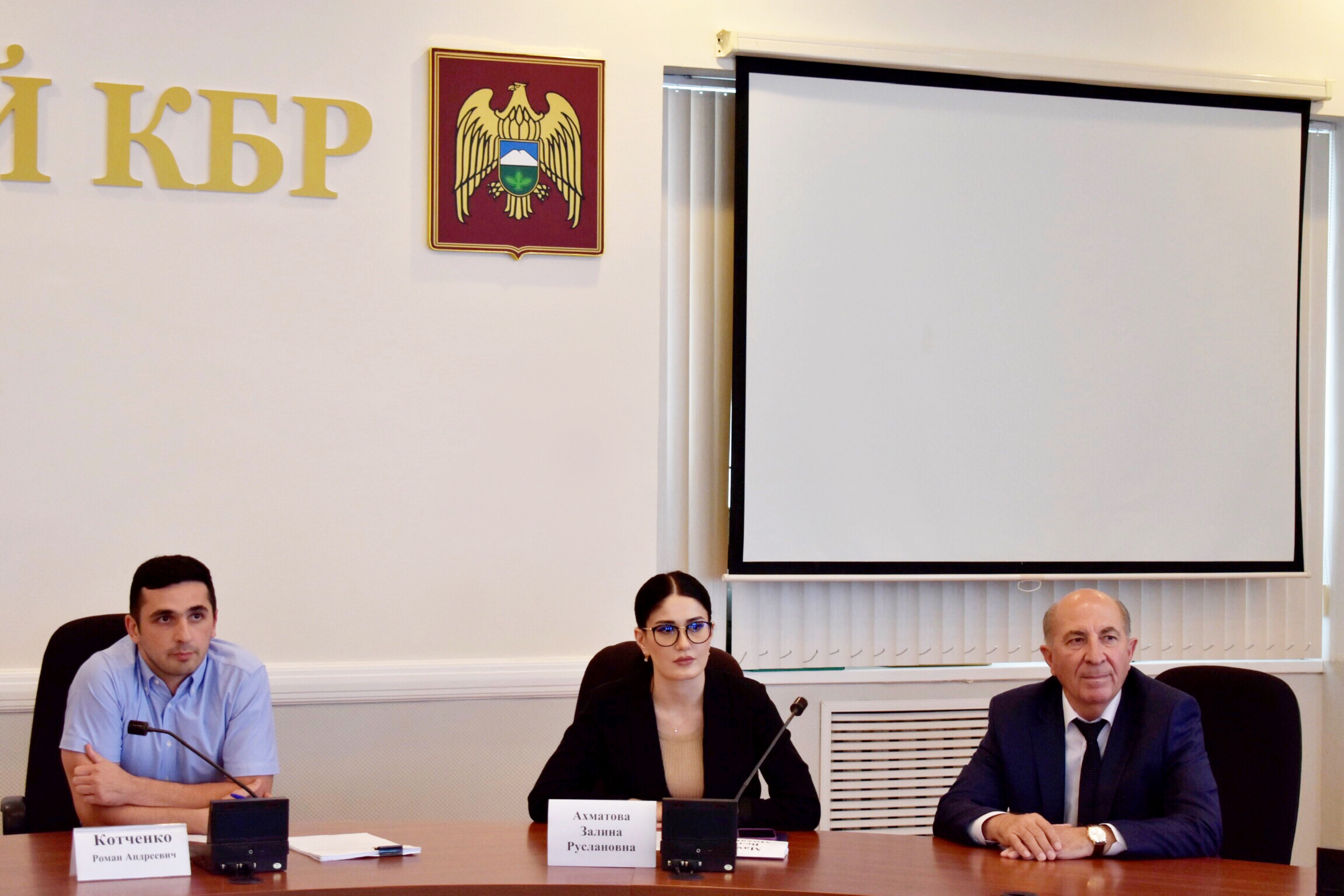 В Минстрое КБР прорабатывается вопрос повышения эффективности работы по сбору мусора