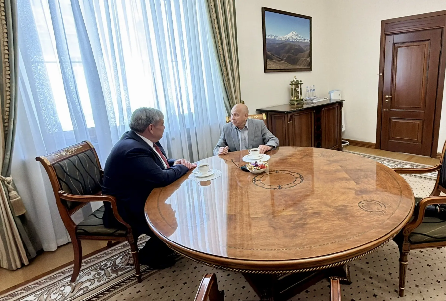 Историк Олег Опрышко — Народный писатель Кабардино-Балкарии 