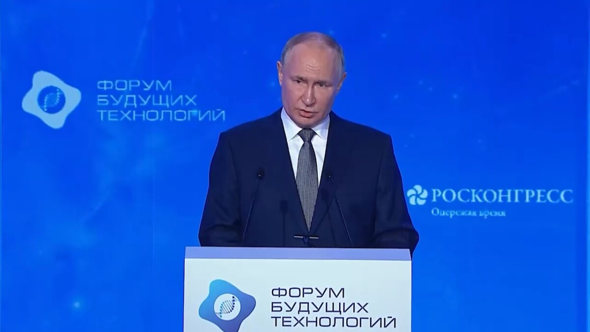 Владимир Путин объявил о дополнительных выплатах медицинским работникам малых городов и сел