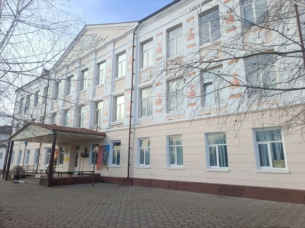 В Баксанском районе продолжается капитальный ремонт образовательных учреждений