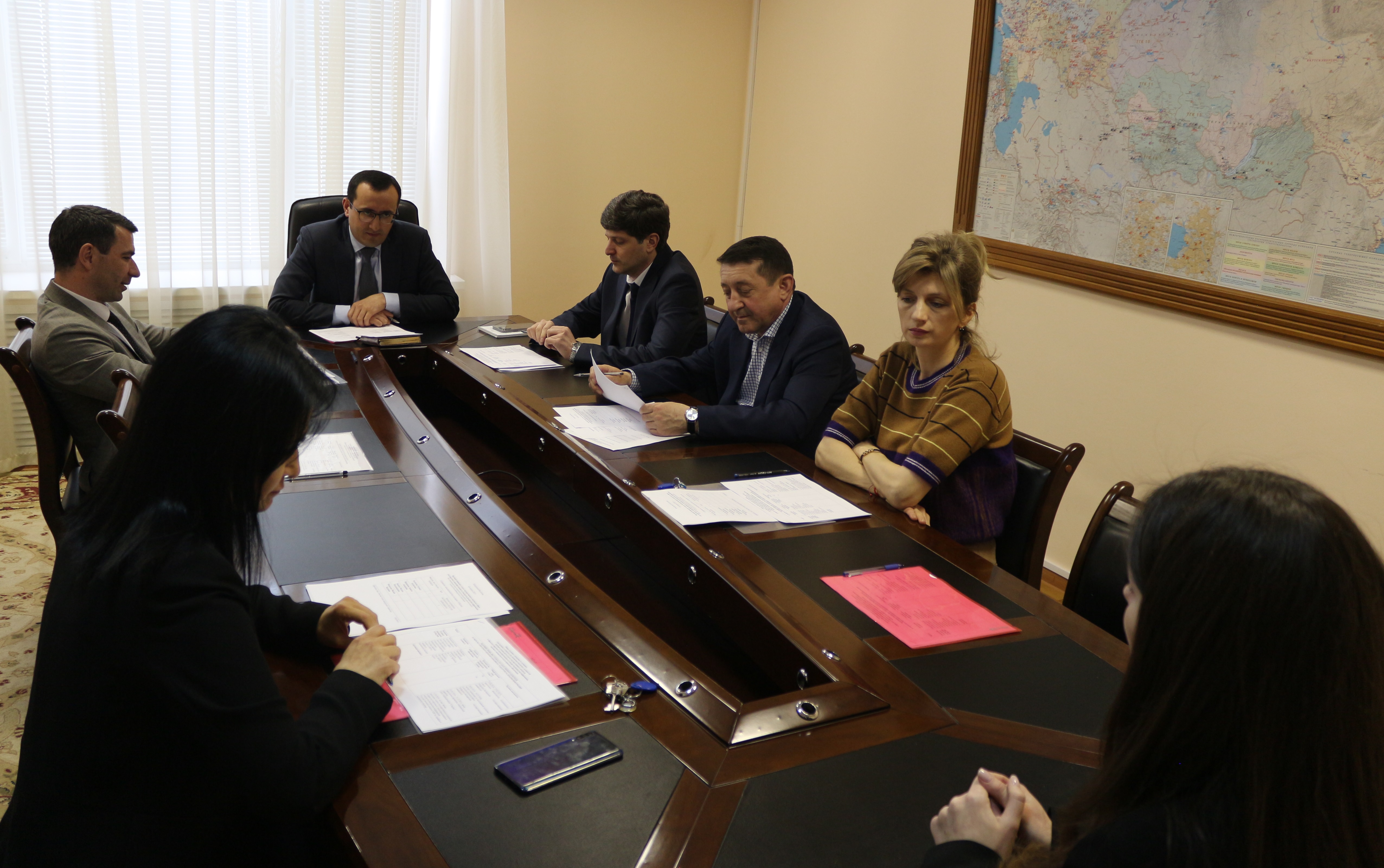 В Государственном комитете КБР по тарифам и жилищному надзору завершен второй этап конкурса на замещение вакантных должностей.